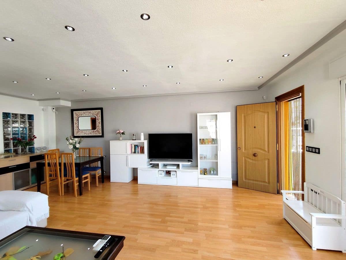 Casa de 6 habitaciones en Orihuela Costa en venta - 280.000 € (Ref: 10017992)