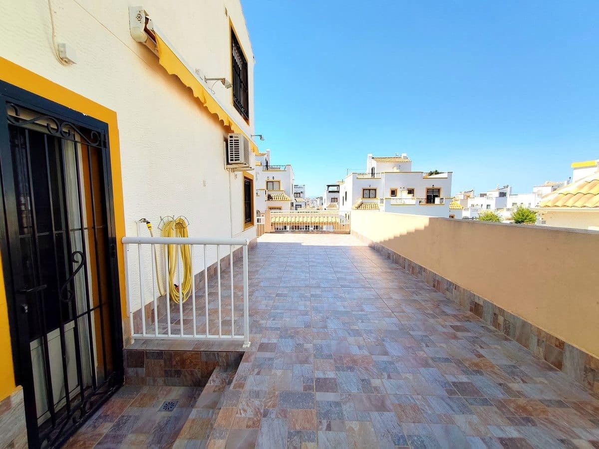 Casa de 6 habitaciones en Orihuela Costa en venta - 280.000 € (Ref: 10017992)