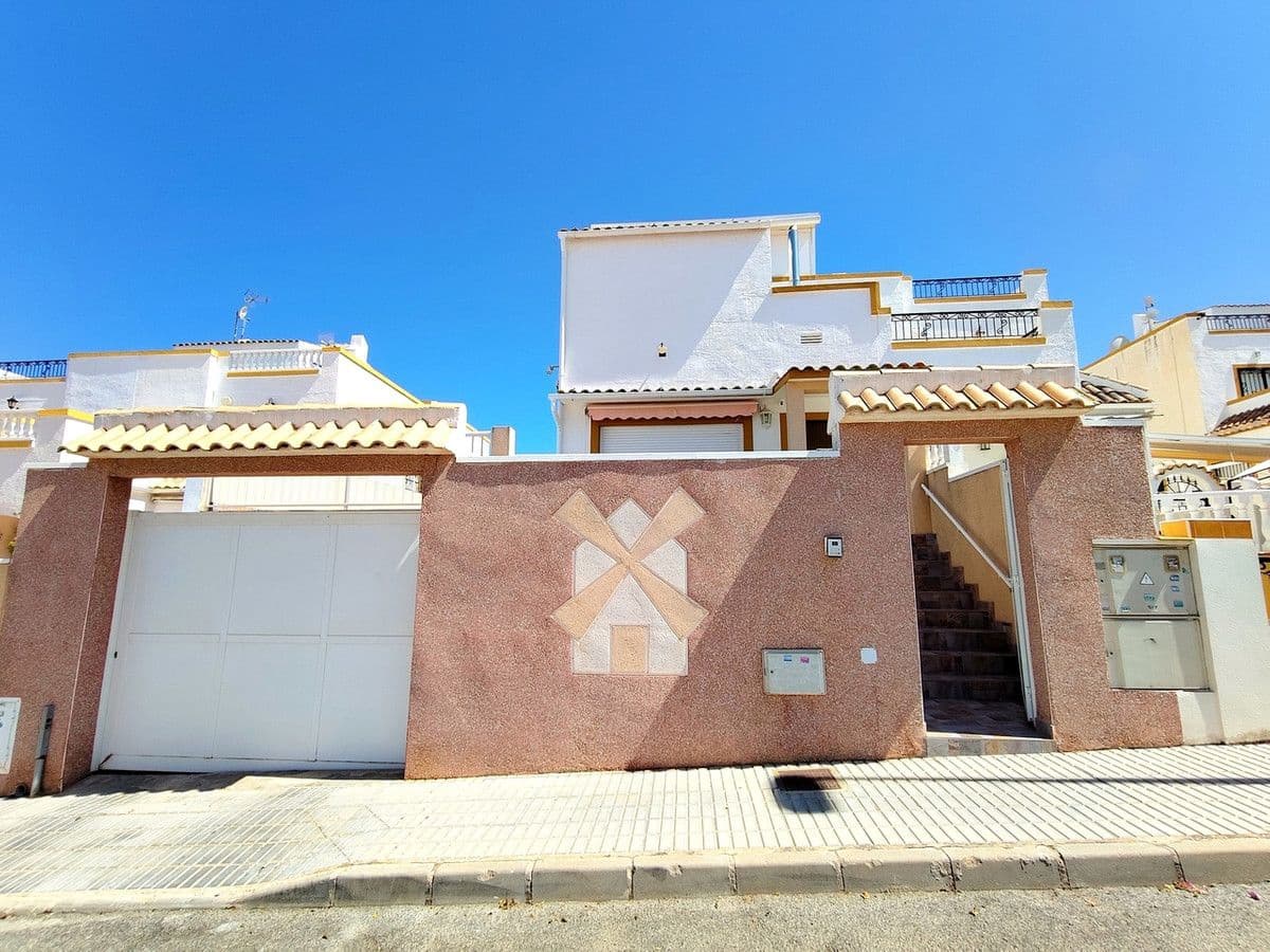 Casa de 6 habitaciones en Orihuela Costa en venta - 280.000 € (Ref: 10017992)