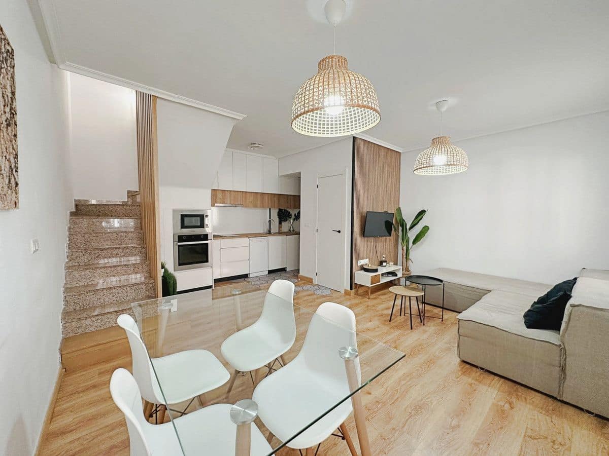 3 Zimmer Haus zu verkaufen in La Zenia mit Pool - 283.000 € (Ref: 10017995)