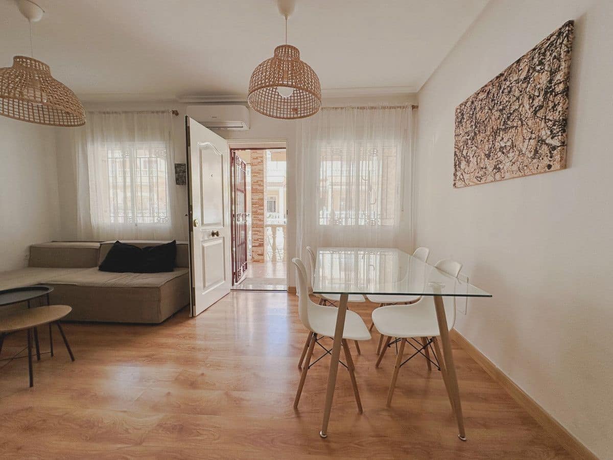 3 Zimmer Haus zu verkaufen in La Zenia mit Pool - 283.000 € (Ref: 10017995)