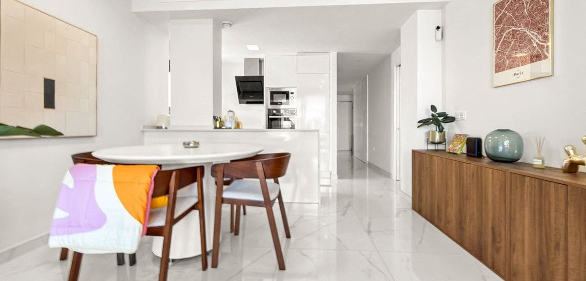 2 bedroom Apartment for sale in Orihuela Costa with pool - € 259,000 (Ref: 10018609)