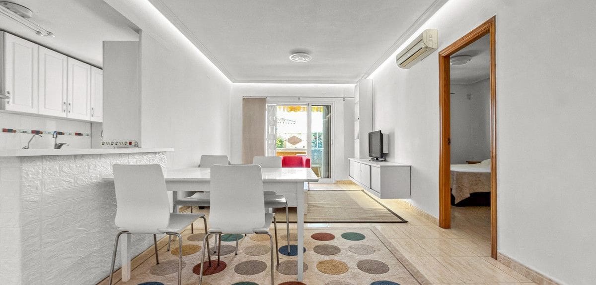 3 slaapkamer Appartement te koop in La Zenia met zwembad - € 339.000 (Ref: 10018610)
