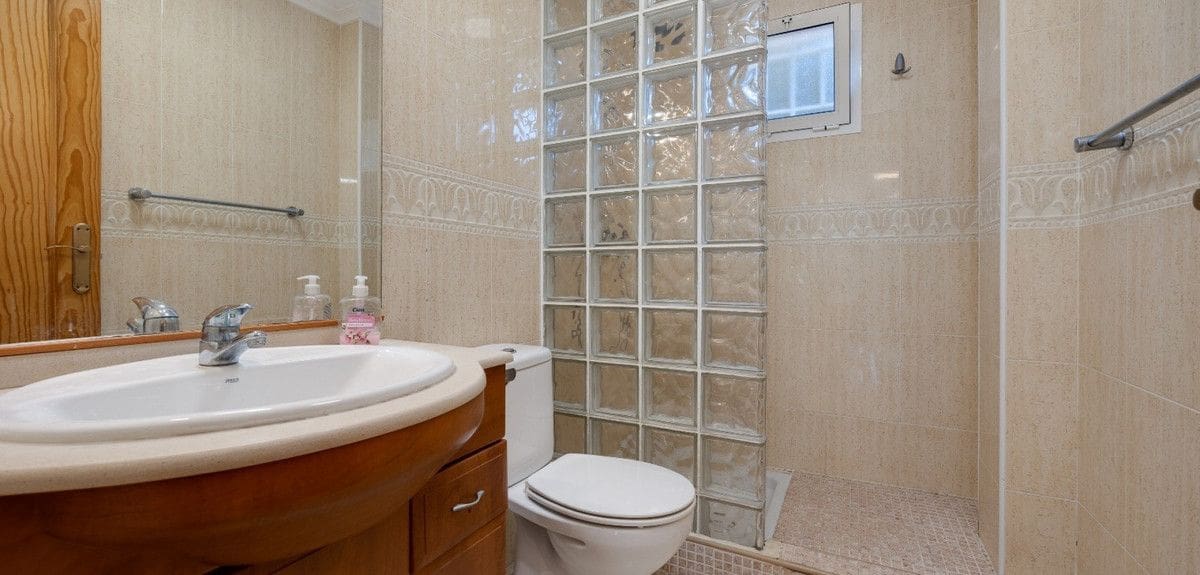 3 slaapkamer Appartement te koop in La Zenia met zwembad - € 339.000 (Ref: 10018610)