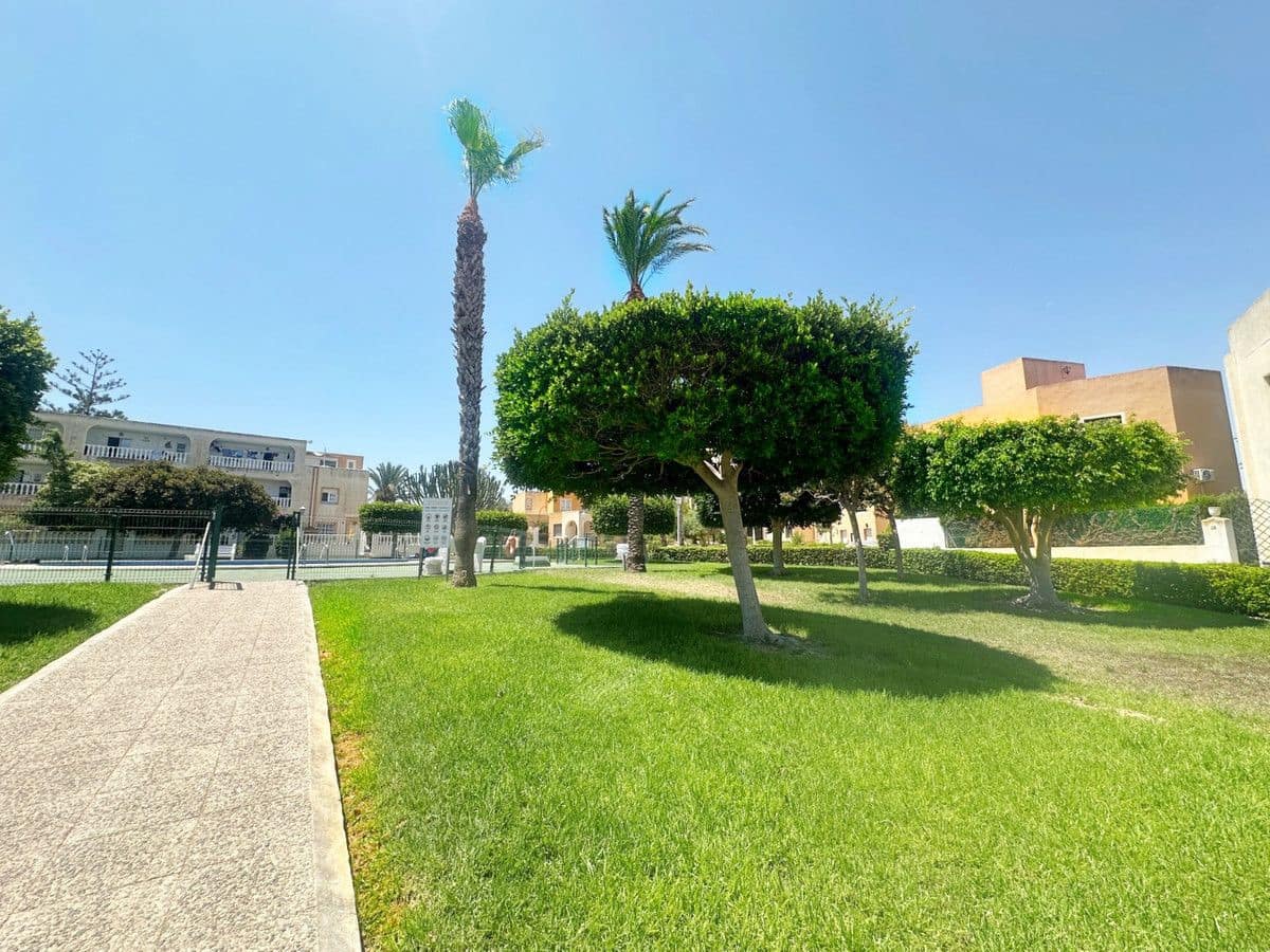 Chalet de 1 habitación en La Mata en venta con piscina - 146.900 € (Ref: 10018611)