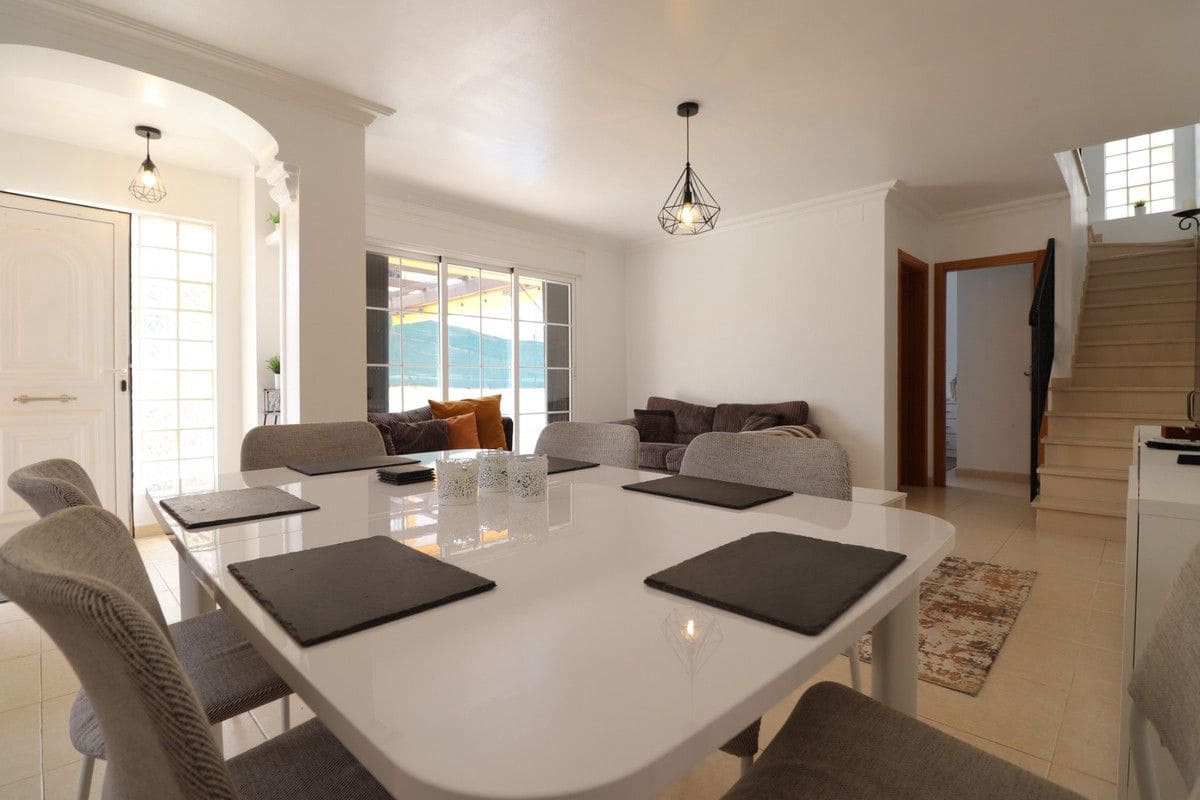 Chalet de 3 habitaciones en Los Montesinos en venta con piscina - 299.950 € (Ref: 10018613)