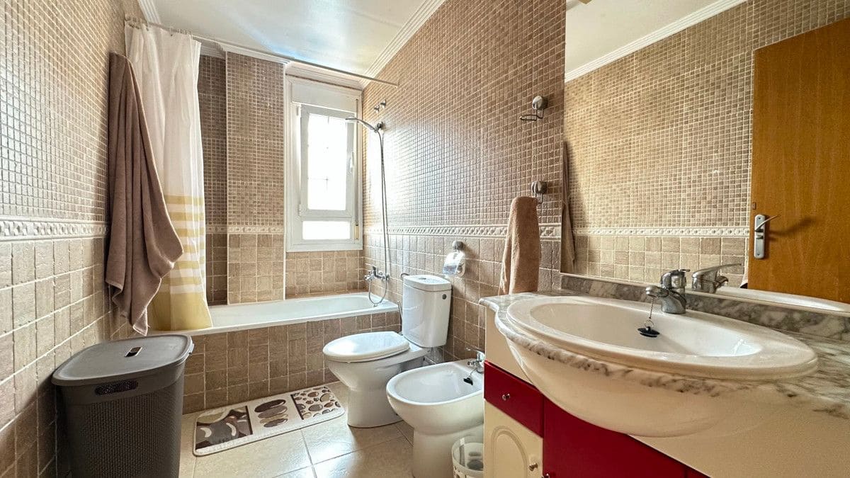 Chalet de 3 habitaciones en Los Montesinos en venta con piscina - 299.950 € (Ref: 10018613)