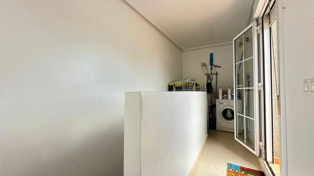 Chalet de 3 habitaciones en Los Montesinos en venta con piscina - 299.950 € (Ref: 10018613)