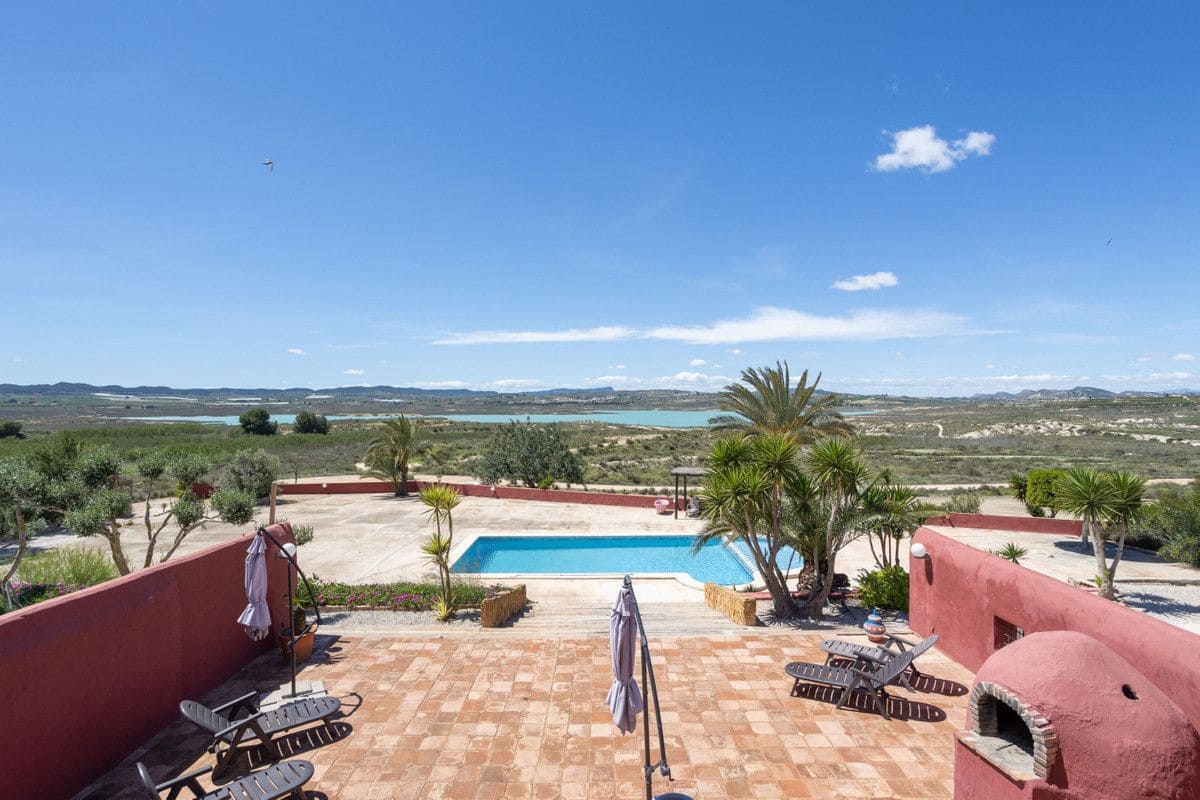 4 slaapkamer Villa te koop in San Miguel de Salinas - € 2.169.000 (Ref: 10018614)