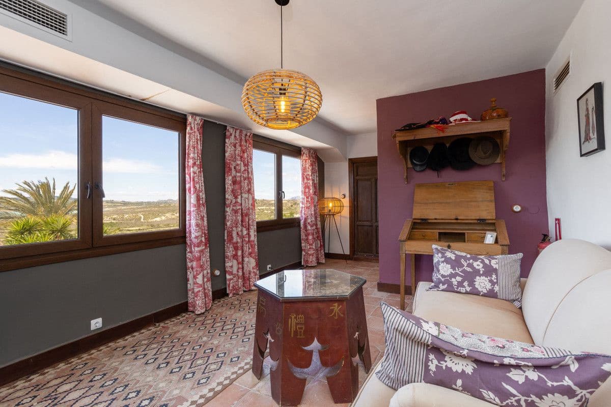 4 slaapkamer Villa te koop in San Miguel de Salinas - € 2.169.000 (Ref: 10018614)