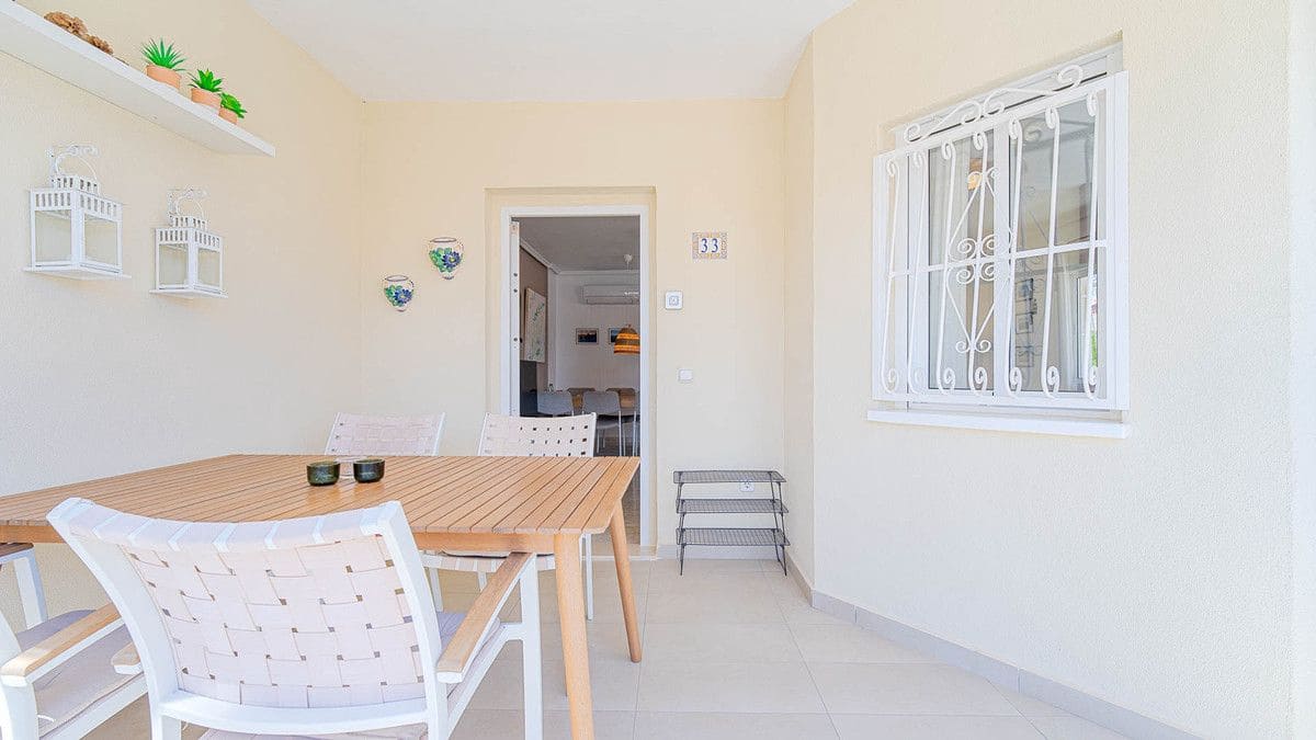 3 bedroom Townhouse for sale in Dona Pepa - € 285,000 (Ref: 10018615)