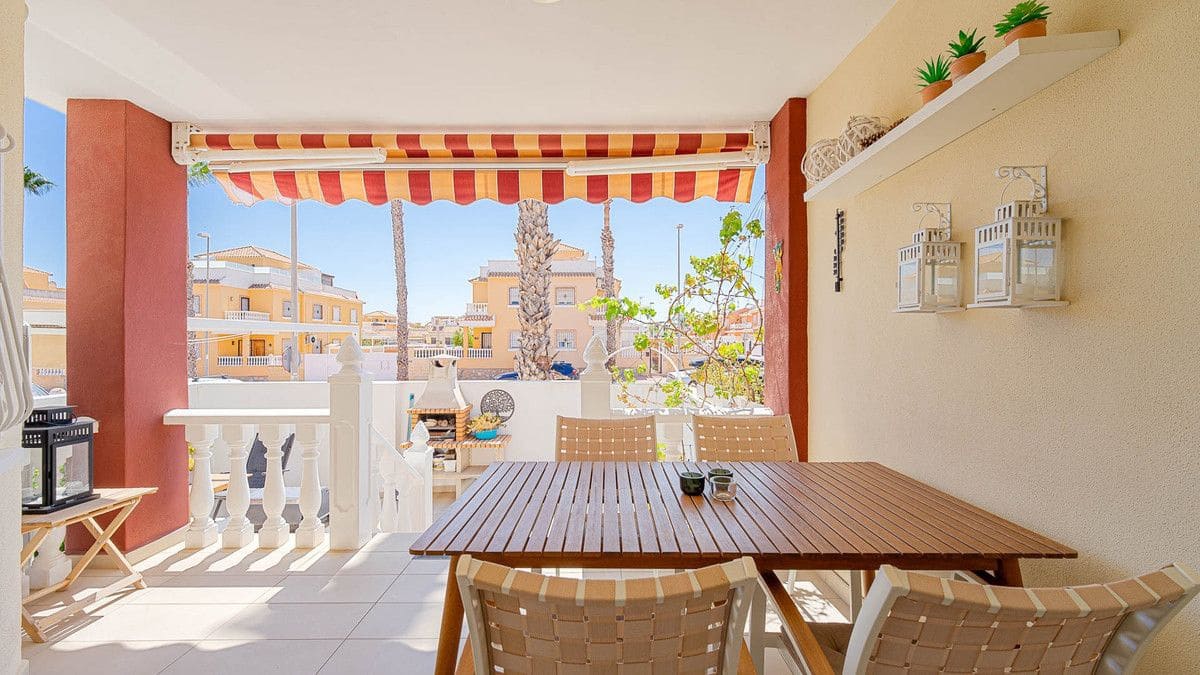 3 bedroom Townhouse for sale in Dona Pepa - € 285,000 (Ref: 10018615)