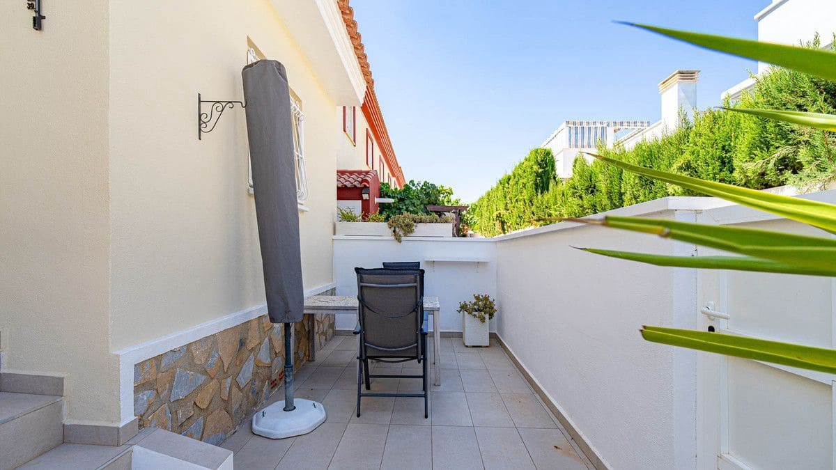 3 bedroom Townhouse for sale in Dona Pepa - € 285,000 (Ref: 10018615)