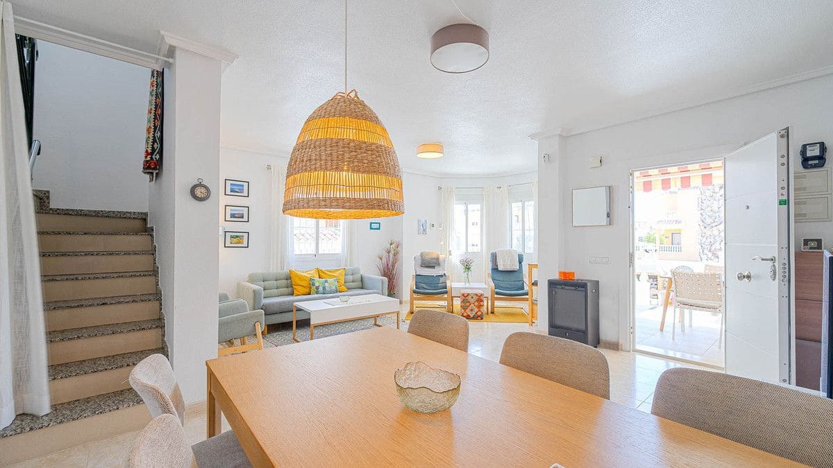 3 bedroom Townhouse for sale in Dona Pepa - € 285,000 (Ref: 10018615)