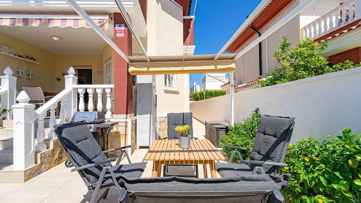 3 bedroom Townhouse for sale in Dona Pepa - € 285,000 (Ref: 10018615)