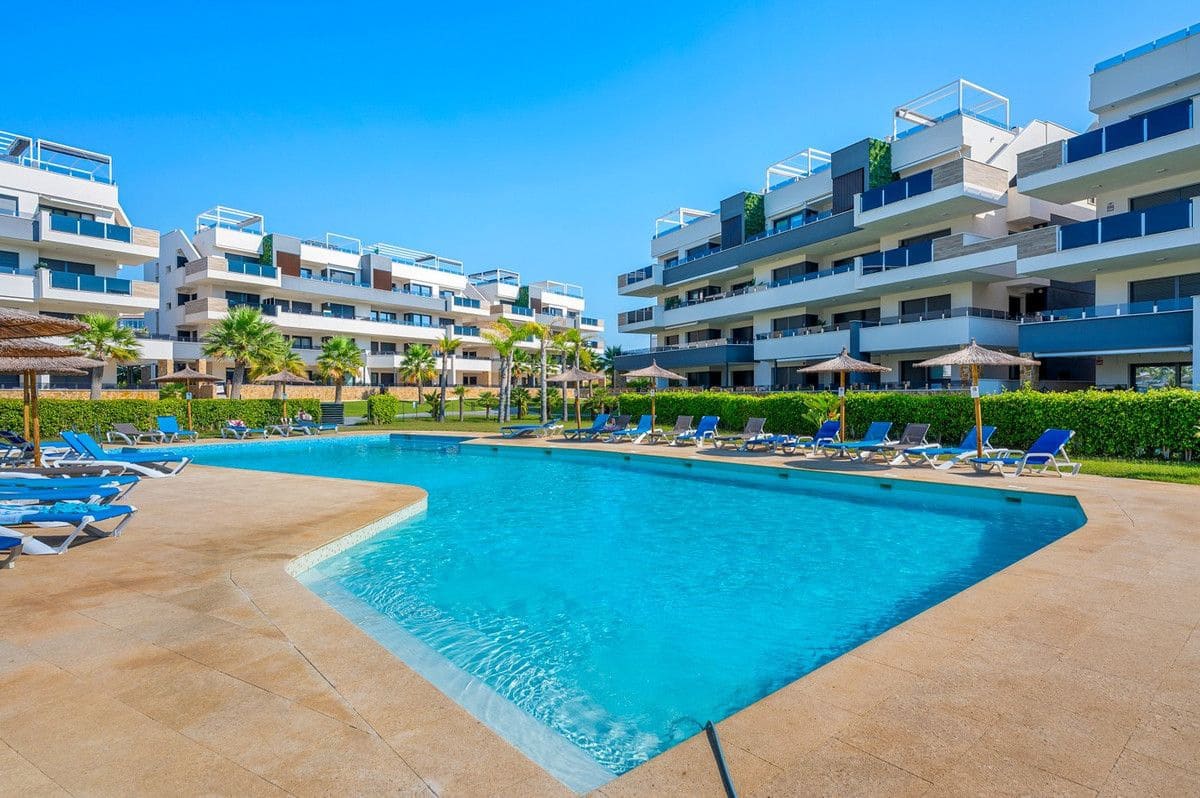 2 Zimmer Apartment zu verkaufen in La Zenia - 350.000 € (Ref: 10019201)