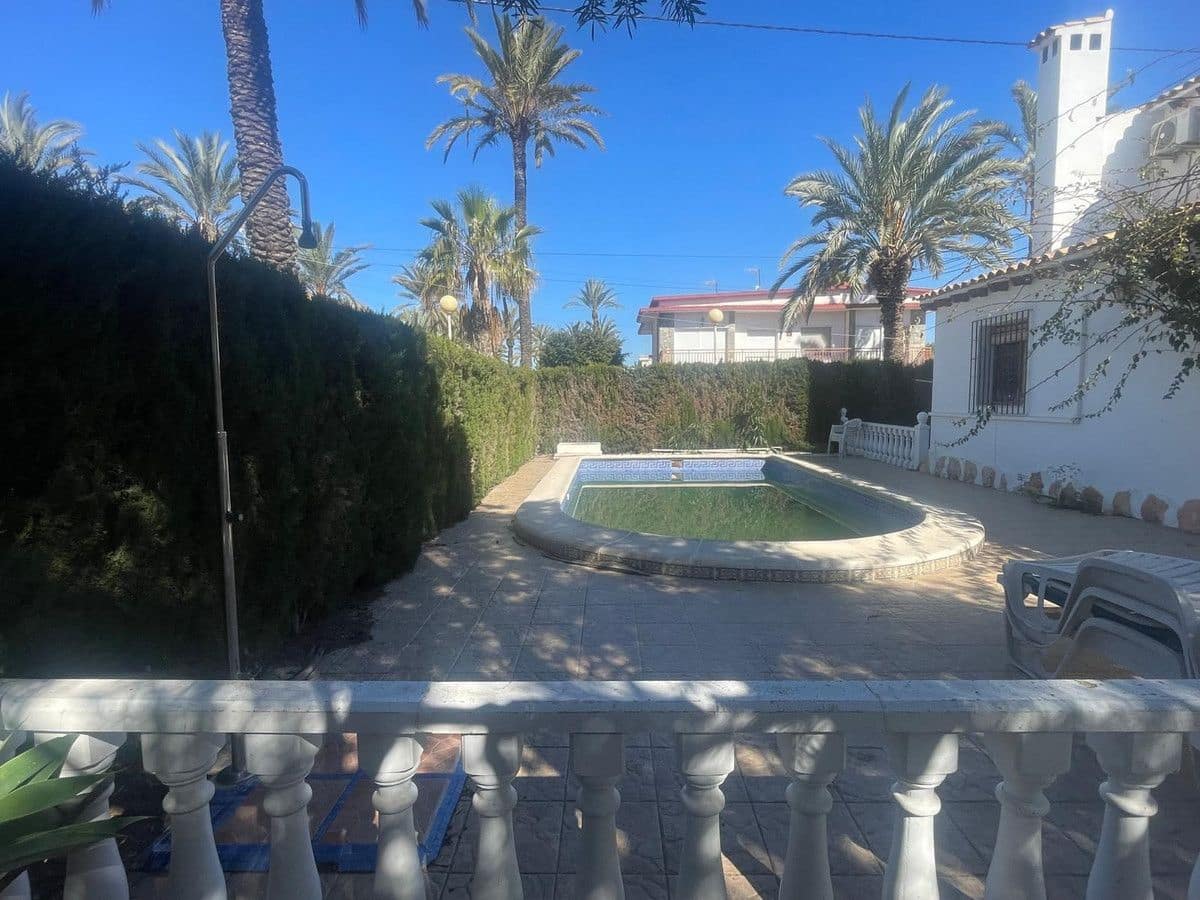 4 quarto Moradia para venda em Cabo Roig com piscina - 699 000 € (Ref: 10022650)