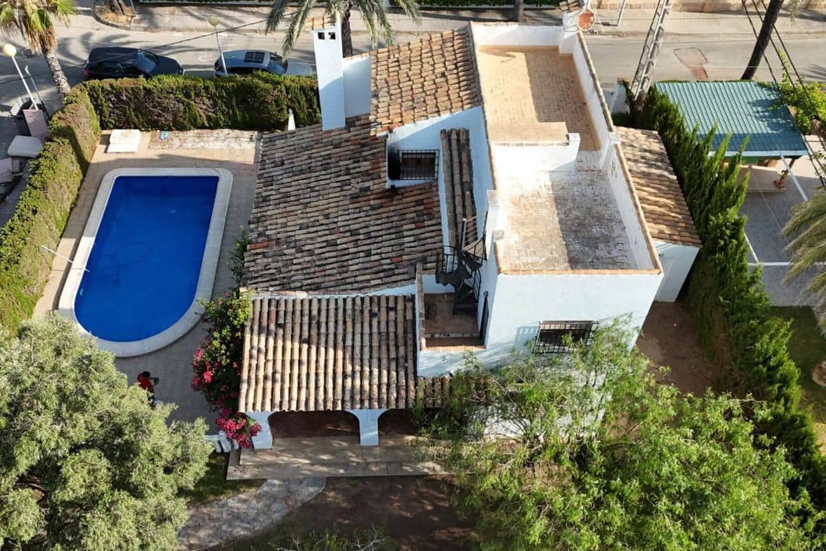 4 quarto Moradia para venda em Cabo Roig com piscina - 699 000 € (Ref: 10022650)