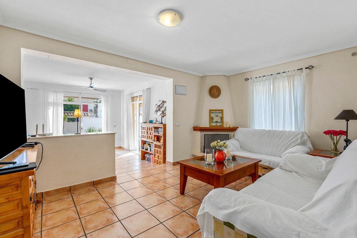 4 chambre Villa/Maison à vendre à La Zenia avec piscine - 359 000 € (Ref: 10022651)
