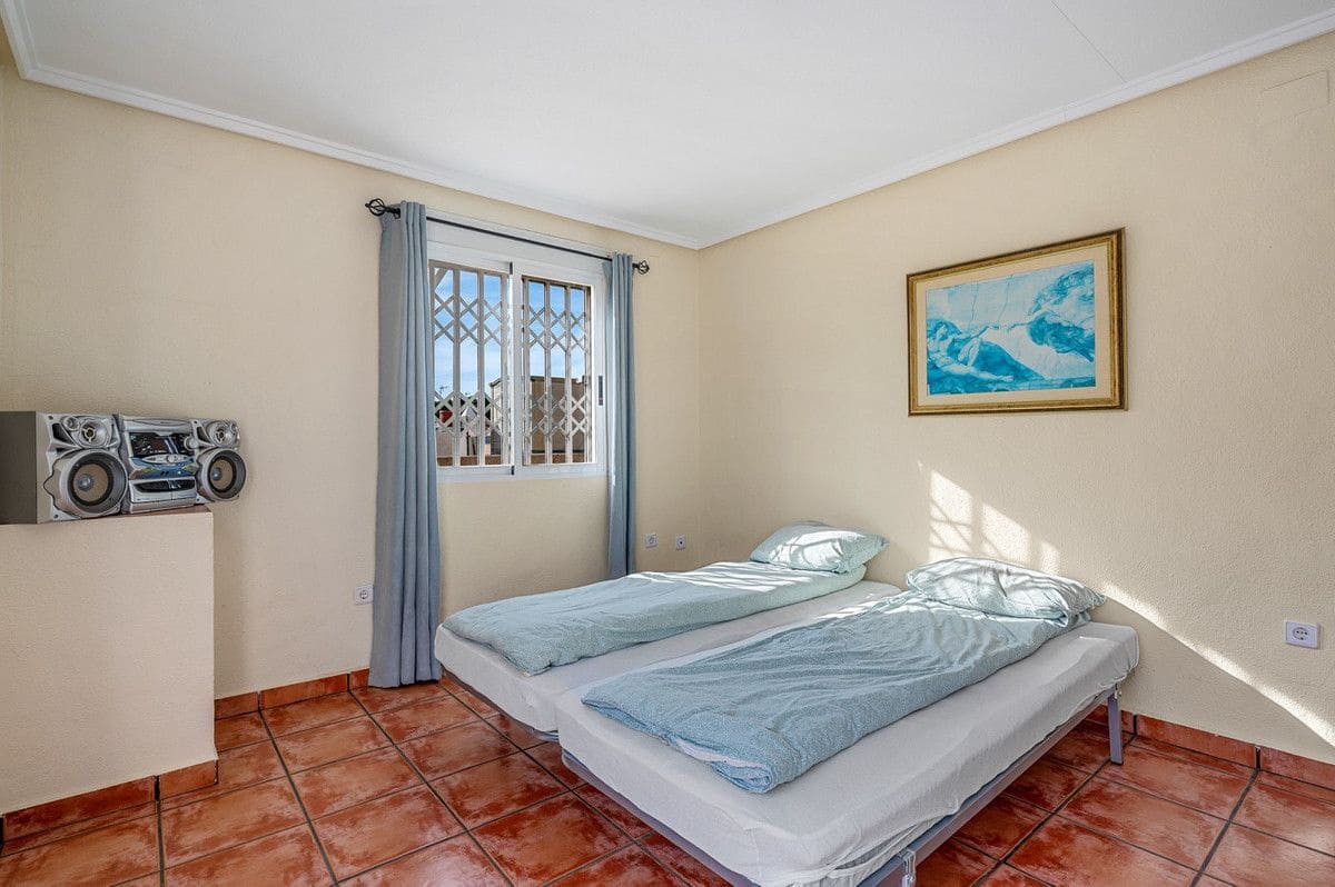 4 chambre Villa/Maison à vendre à La Zenia avec piscine - 359 000 € (Ref: 10022651)