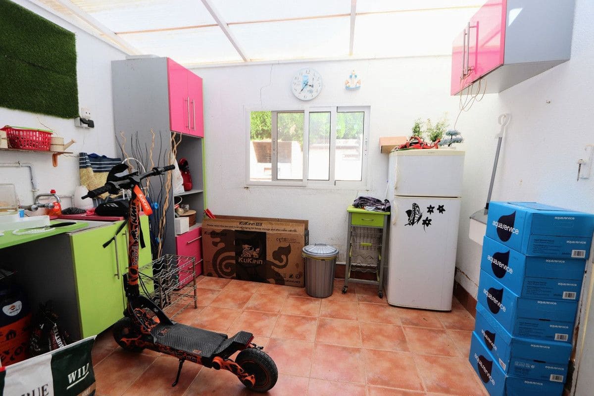 Chalet de 4 habitaciones en Sucina en venta con piscina - 260.000 € (Ref: 10022653)