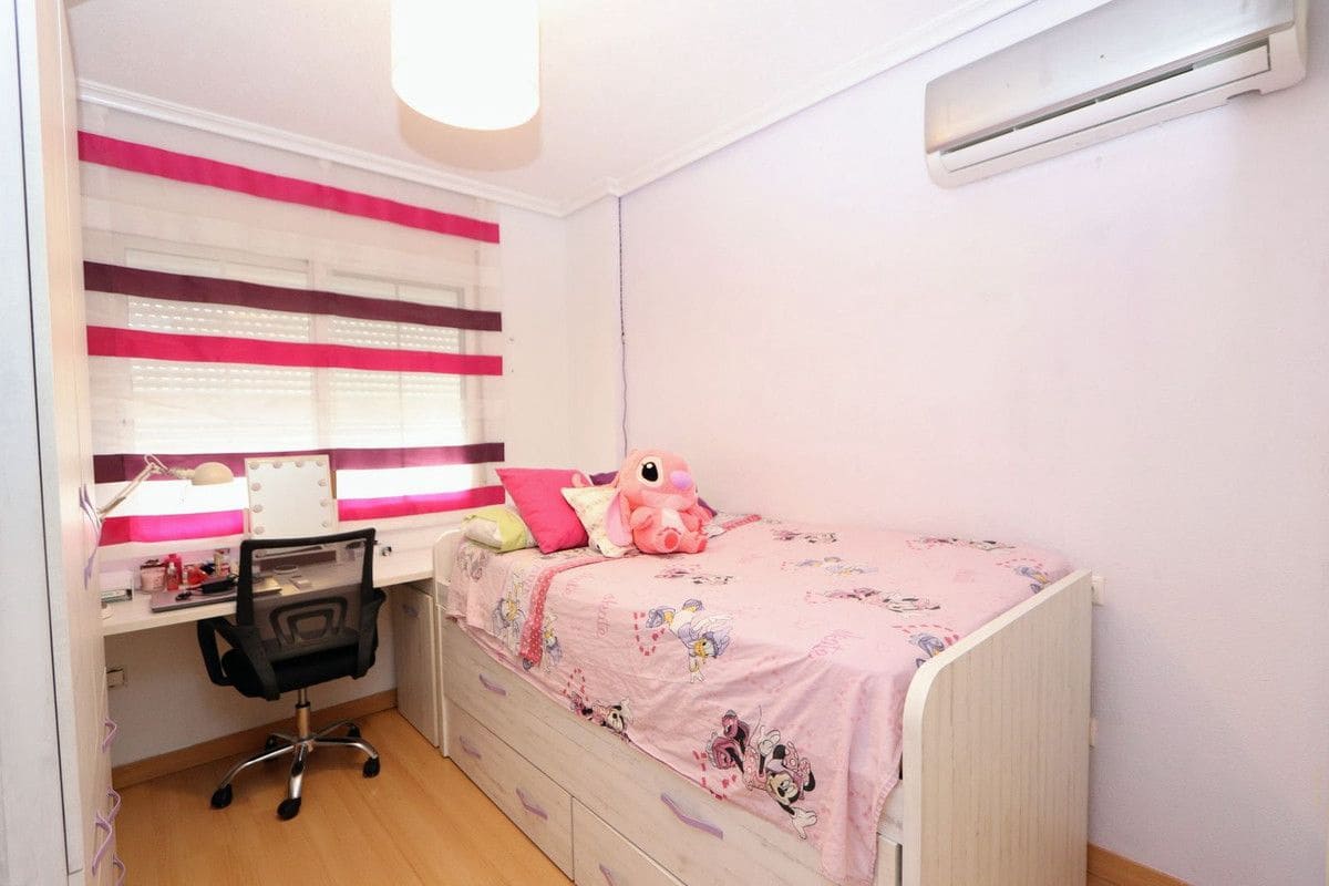 Chalet de 4 habitaciones en Sucina en venta con piscina - 260.000 € (Ref: 10022653)