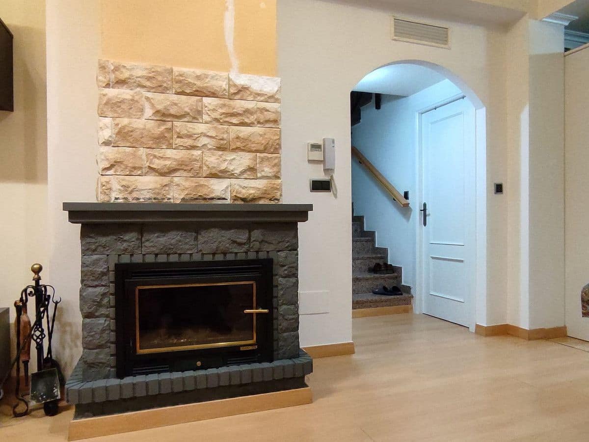 Chalet de 4 habitaciones en Sucina en venta con piscina - 260.000 € (Ref: 10022653)
