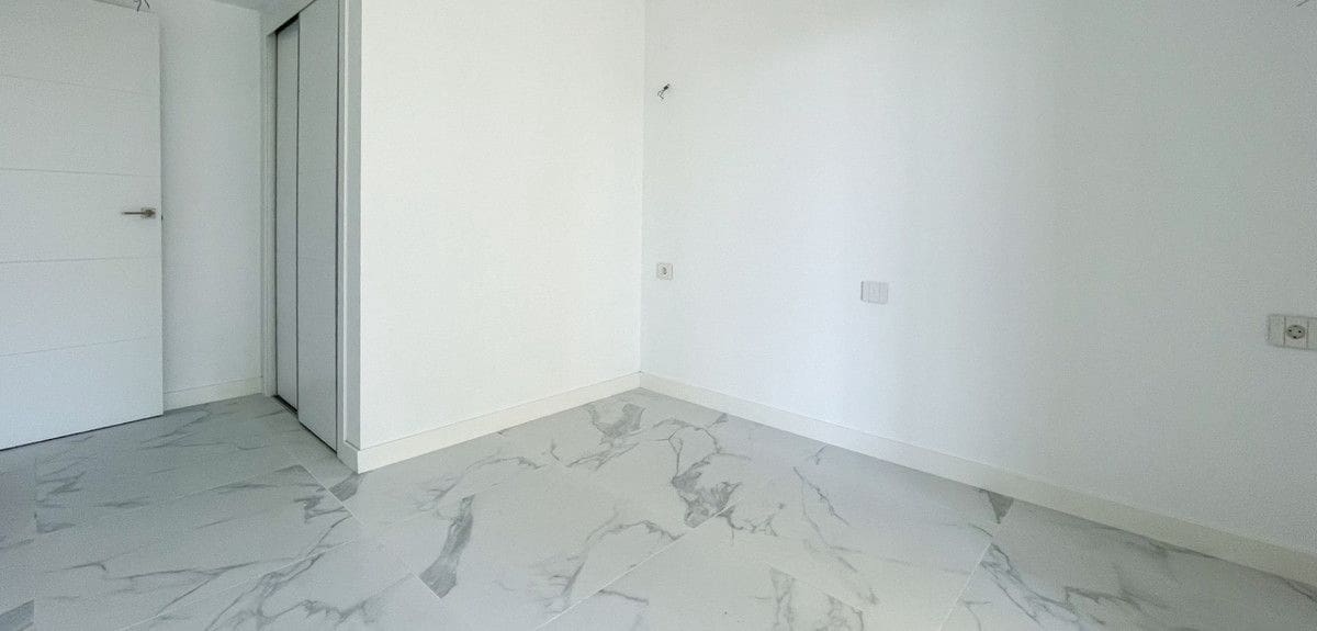 3 quarto Apartamento para venda em Orihuela Costa com piscina - 579 900 € (Ref: 10022654)