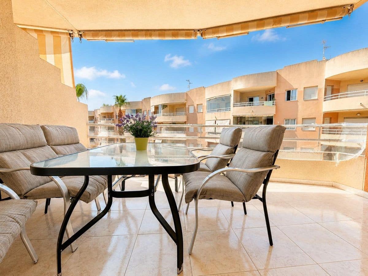 2 makuuhuone Huoneisto myytävänä paikassa Campoamor mukana uima-altaan - 205 000 € (Ref: 10022655)