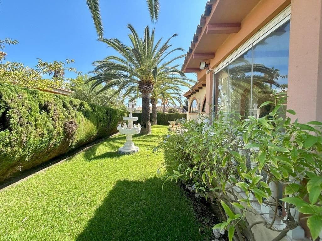 3 soveværelse Villa til salg i Orihuela Costa med swimmingpool - € 790.000 (Ref: 10022656)