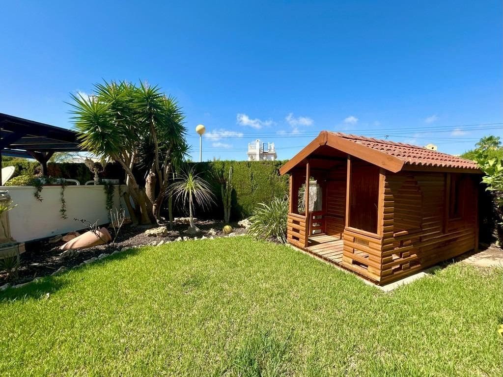 3 soveværelse Villa til salg i Orihuela Costa med swimmingpool - € 790.000 (Ref: 10022656)