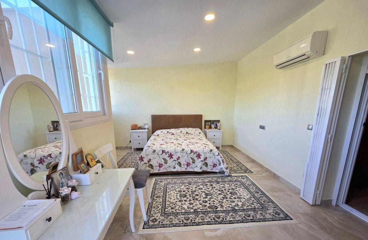 5 camera da letto Villa in vendita in Campoamor con piscina - 739.000 € (Rif: 10022659)