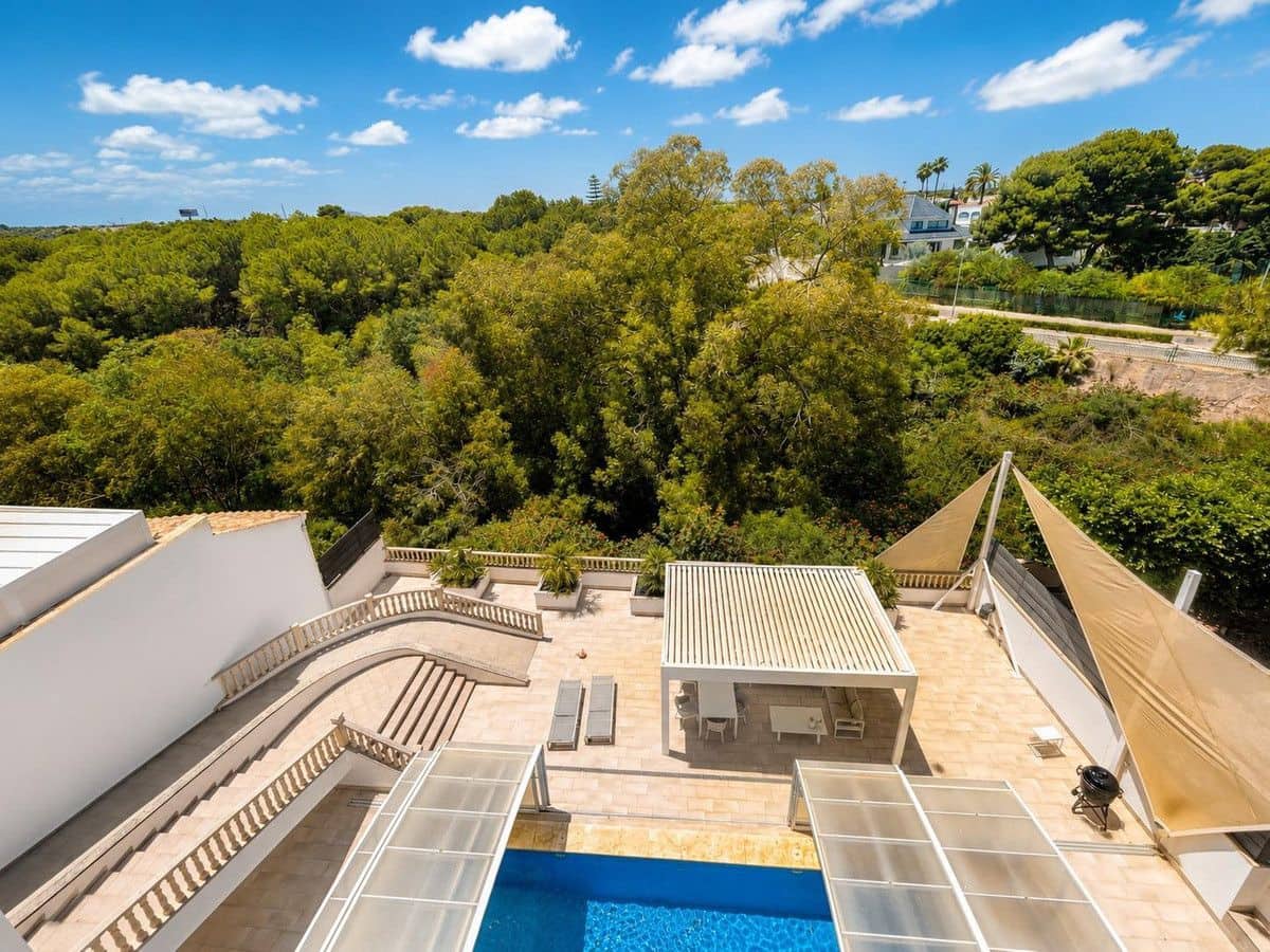 4 slaapkamer Villa te koop in Pilar de la Horadada met zwembad - € 1.225.000 (Ref: 10022660)