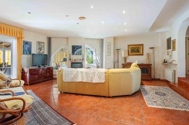 3 sypialnia Willa na sprzedaż w Cabo Roig, Orihuela z basenem - 1 550 000 € (Ref: 10022666)