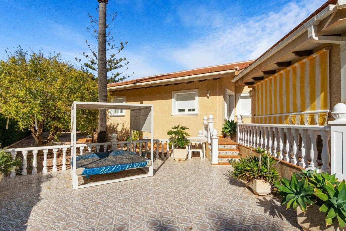 3 sypialnia Willa na sprzedaż w Cabo Roig z basenem - 1 550 000 € (Ref: 10022666)