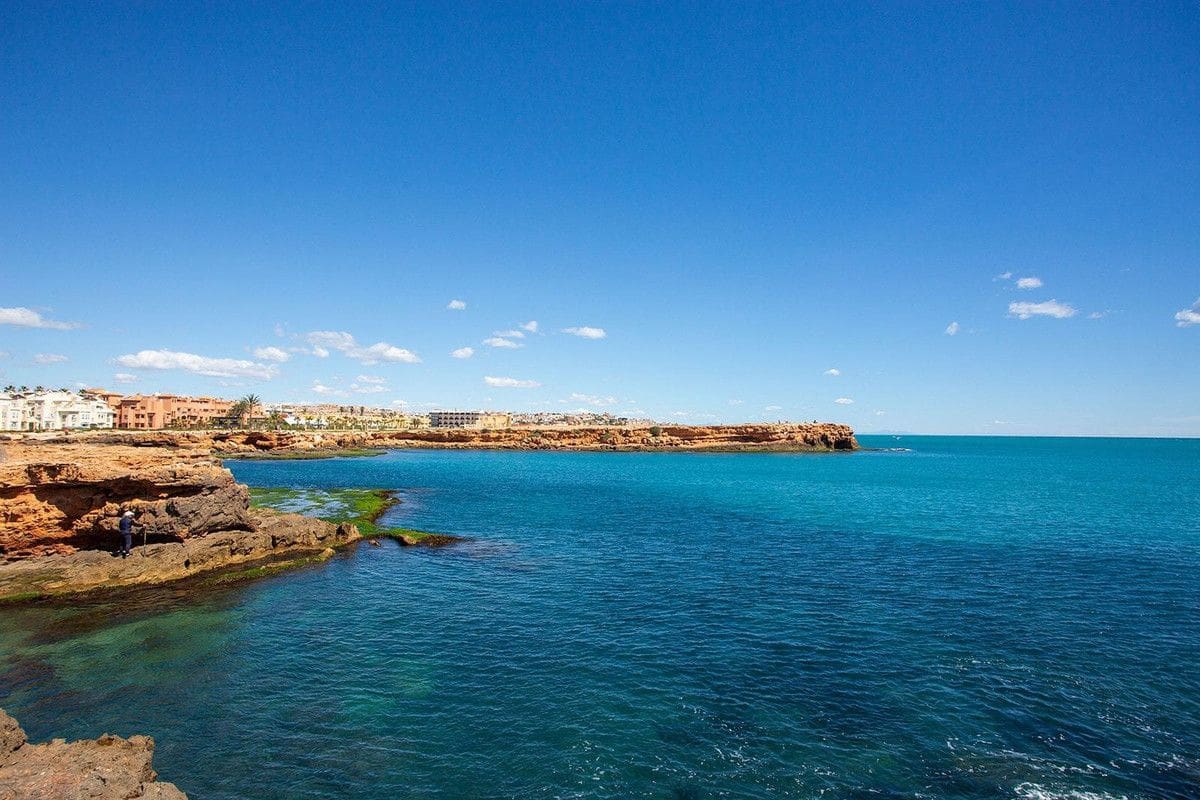 3 bedroom Villa for sale in Torrevieja - € 155,000 (Ref: 10022669)