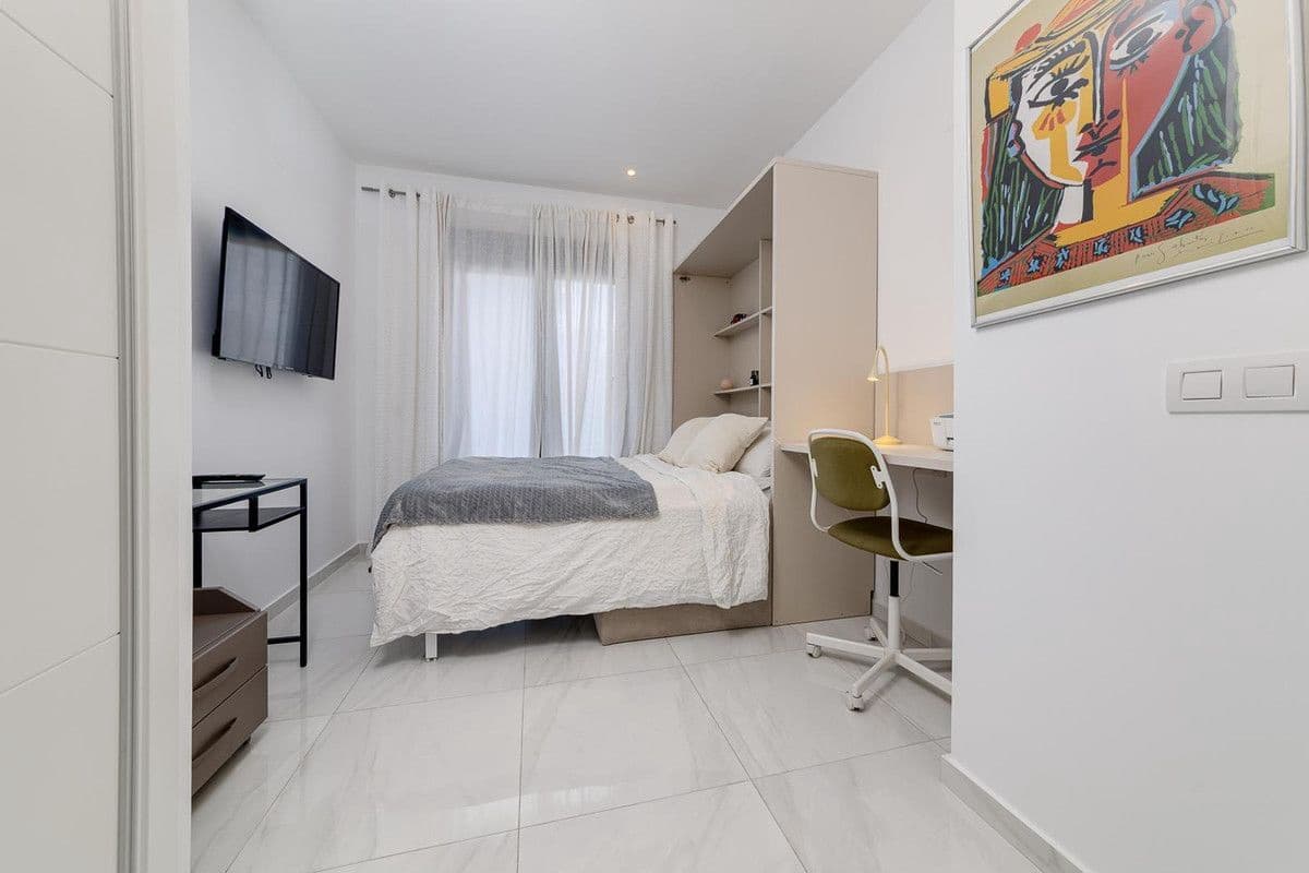 3 soveværelse Villa til salg i San Miguel de Salinas med swimmingpool - € 325.000 (Ref: 10022672)