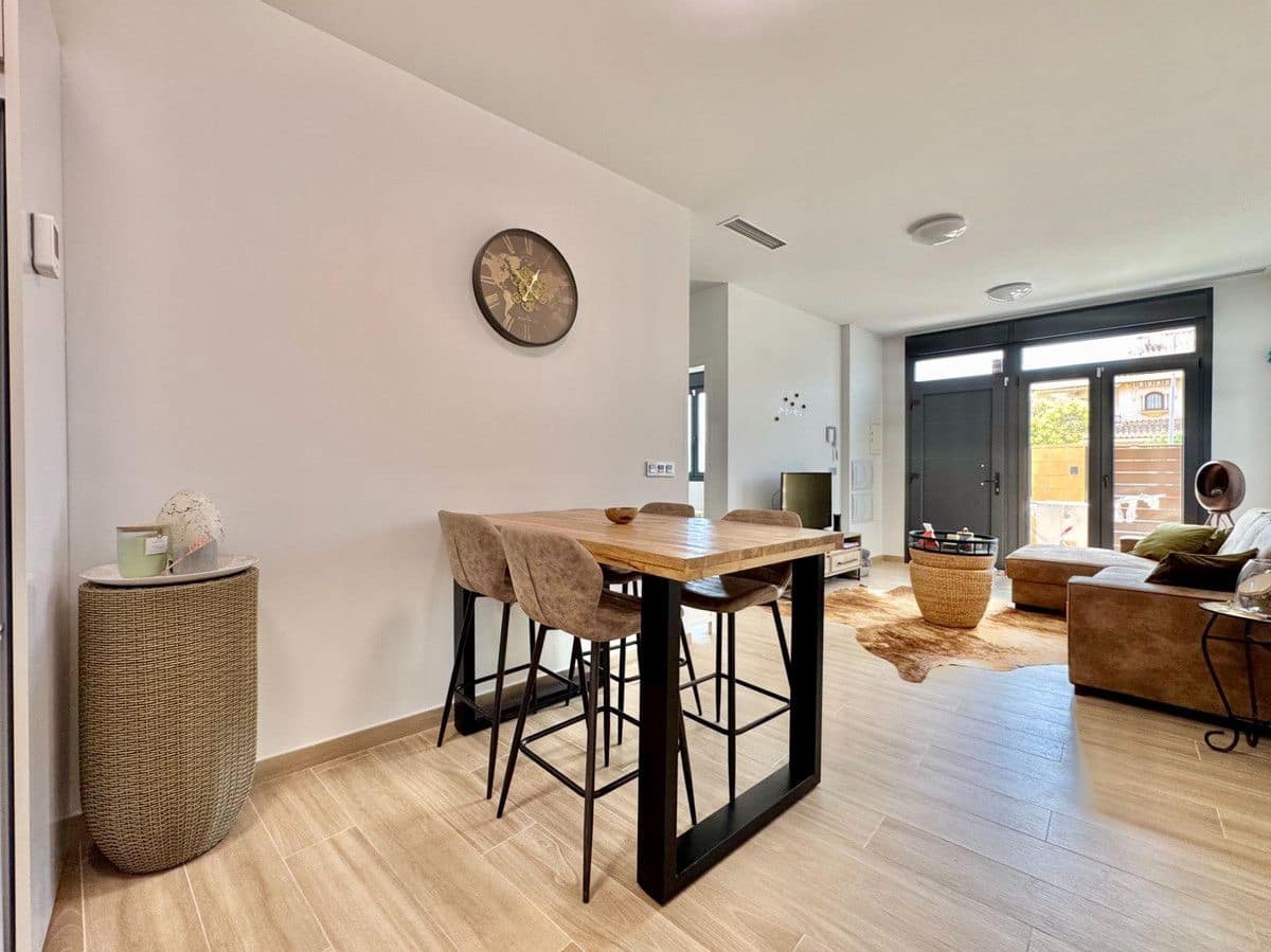 Apartamento de 2 habitaciones en Santiago de la Ribera en venta - 225.000 € (Ref: 10022673)