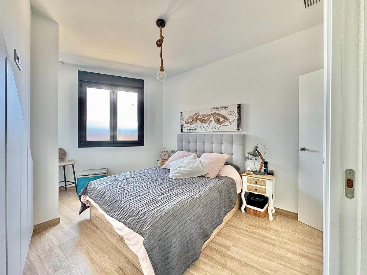 Apartamento de 2 habitaciones en Santiago de la Ribera en venta - 225.000 € (Ref: 10022673)