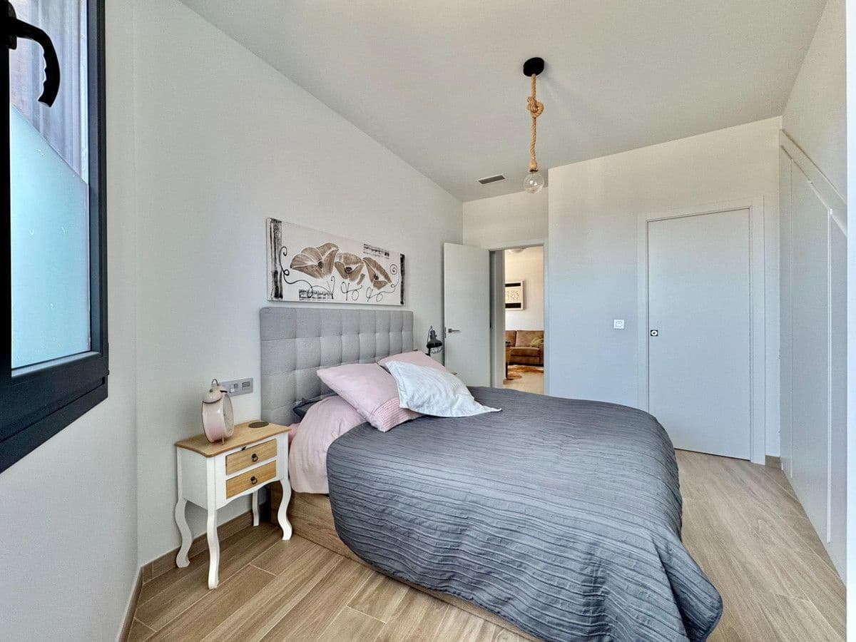 Apartamento de 2 habitaciones en Santiago de la Ribera en venta - 225.000 € (Ref: 10022673)