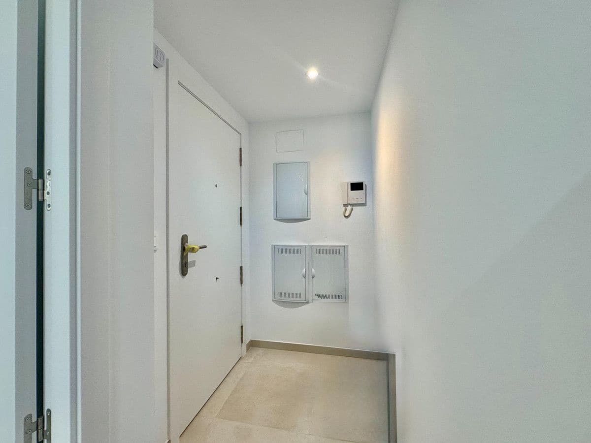 3 slaapkamer Appartement te koop in Alicante stad met zwembad - € 320.000 (Ref: 10022675)