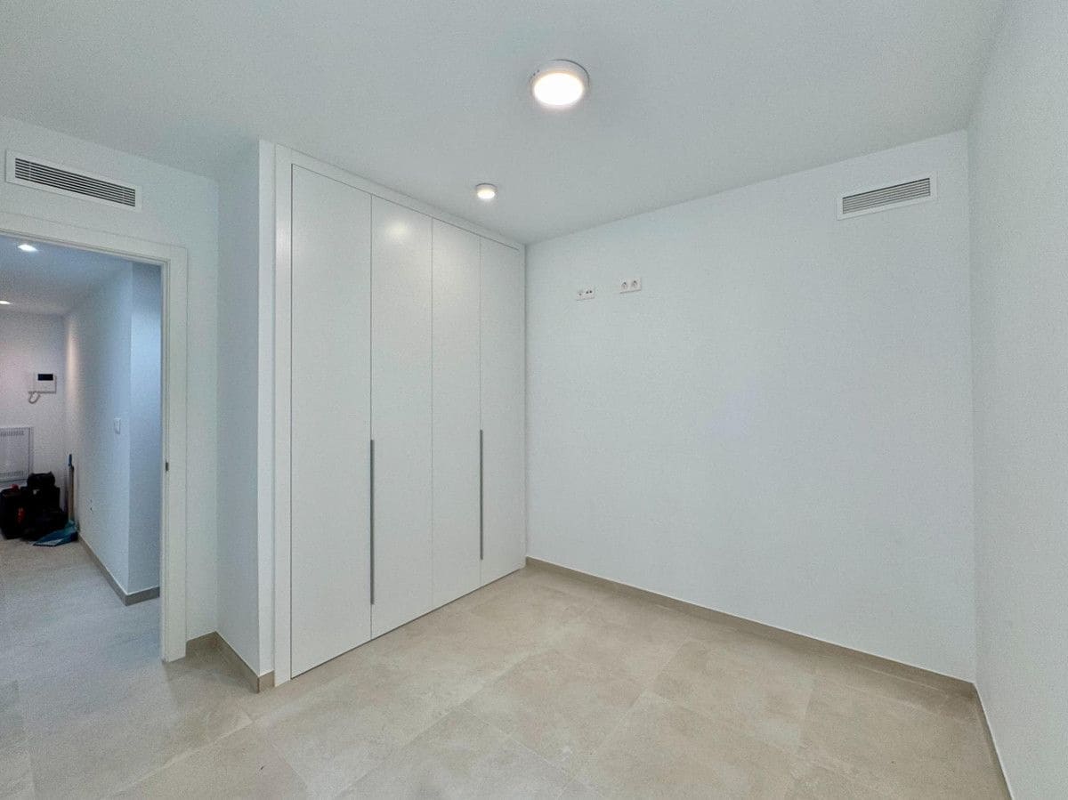 3 slaapkamer Appartement te koop in Alicante stad met zwembad - € 320.000 (Ref: 10022675)