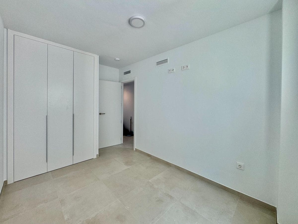 3 slaapkamer Appartement te koop in Alicante stad met zwembad - € 320.000 (Ref: 10022675)