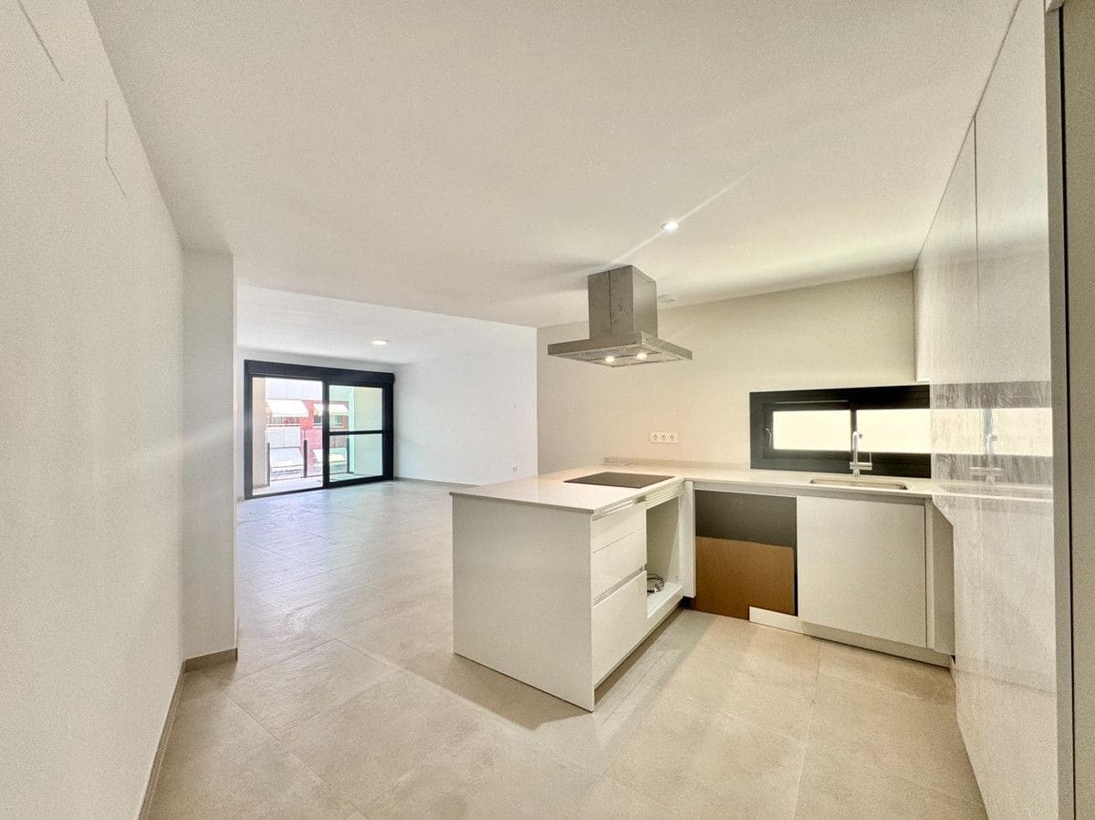 3 slaapkamer Appartement te koop in Alicante stad met zwembad - € 320.000 (Ref: 10022675)