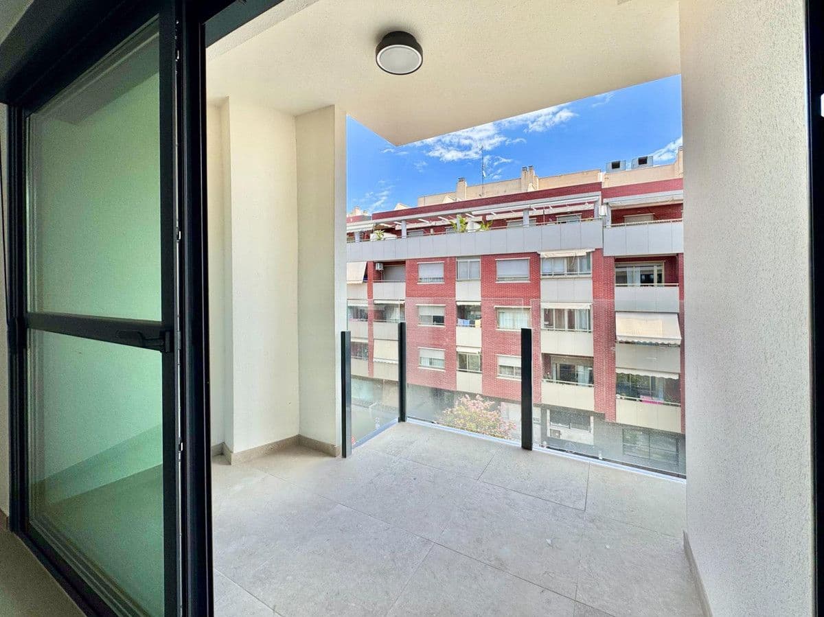 3 slaapkamer Appartement te koop in Alicante stad met zwembad - € 320.000 (Ref: 10022675)