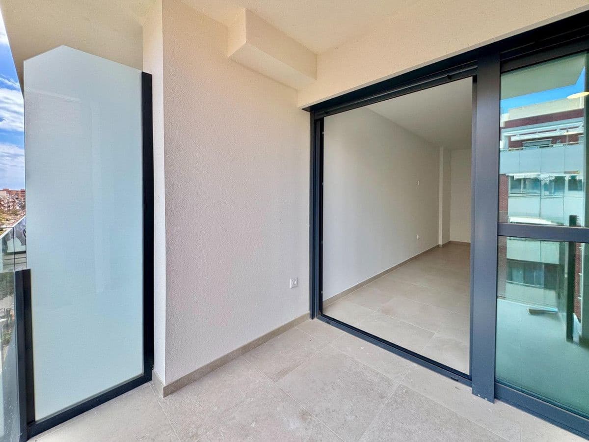 3 slaapkamer Appartement te koop in Alicante stad met zwembad - € 320.000 (Ref: 10022675)