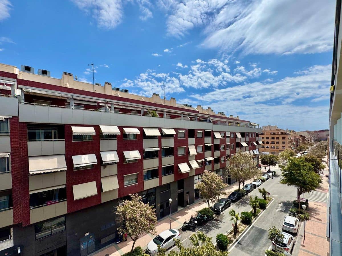 3 slaapkamer Appartement te koop in Alicante stad met zwembad - € 320.000 (Ref: 10022675)