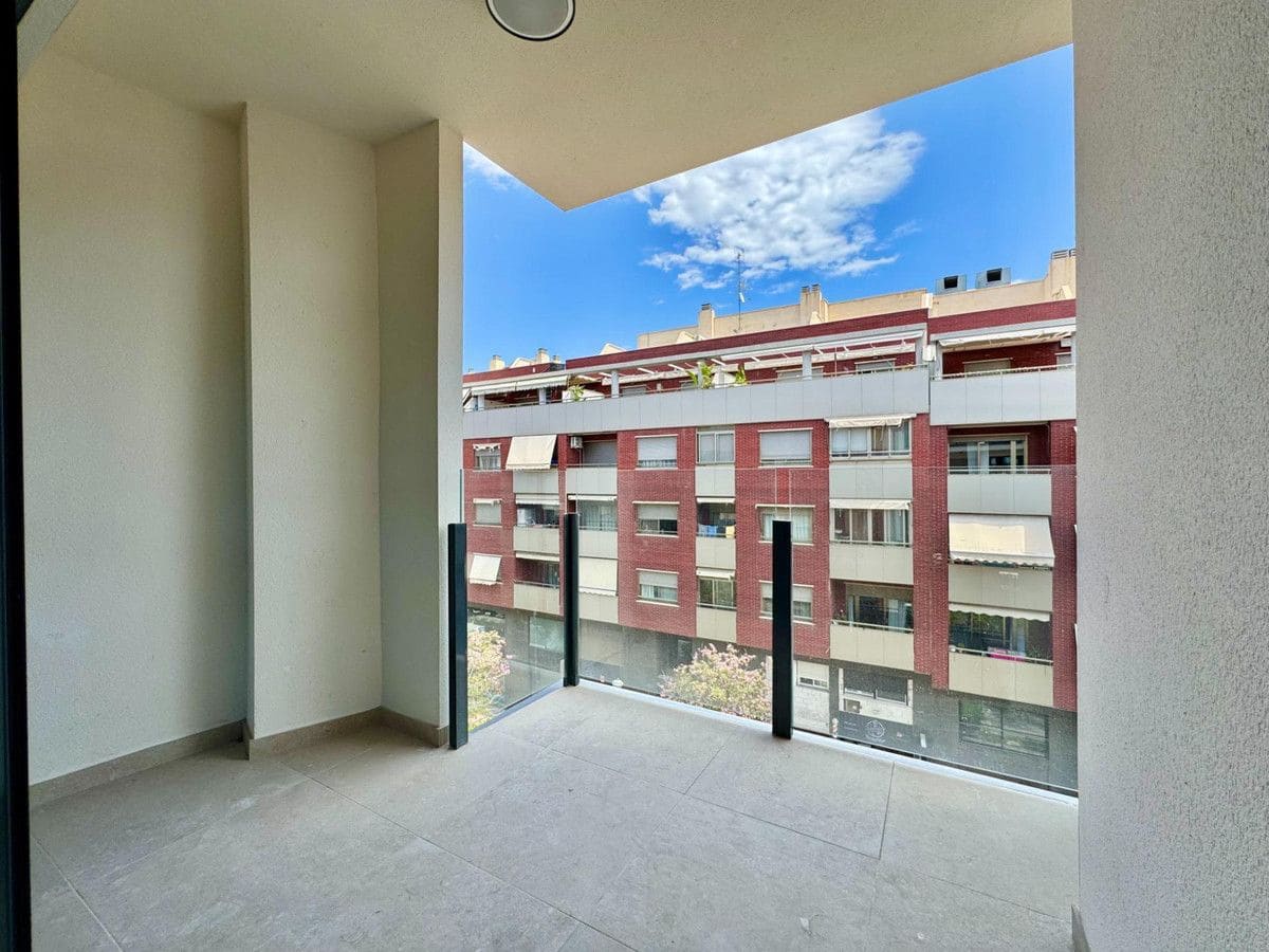 3 slaapkamer Appartement te koop in Alicante stad met zwembad - € 320.000 (Ref: 10022675)