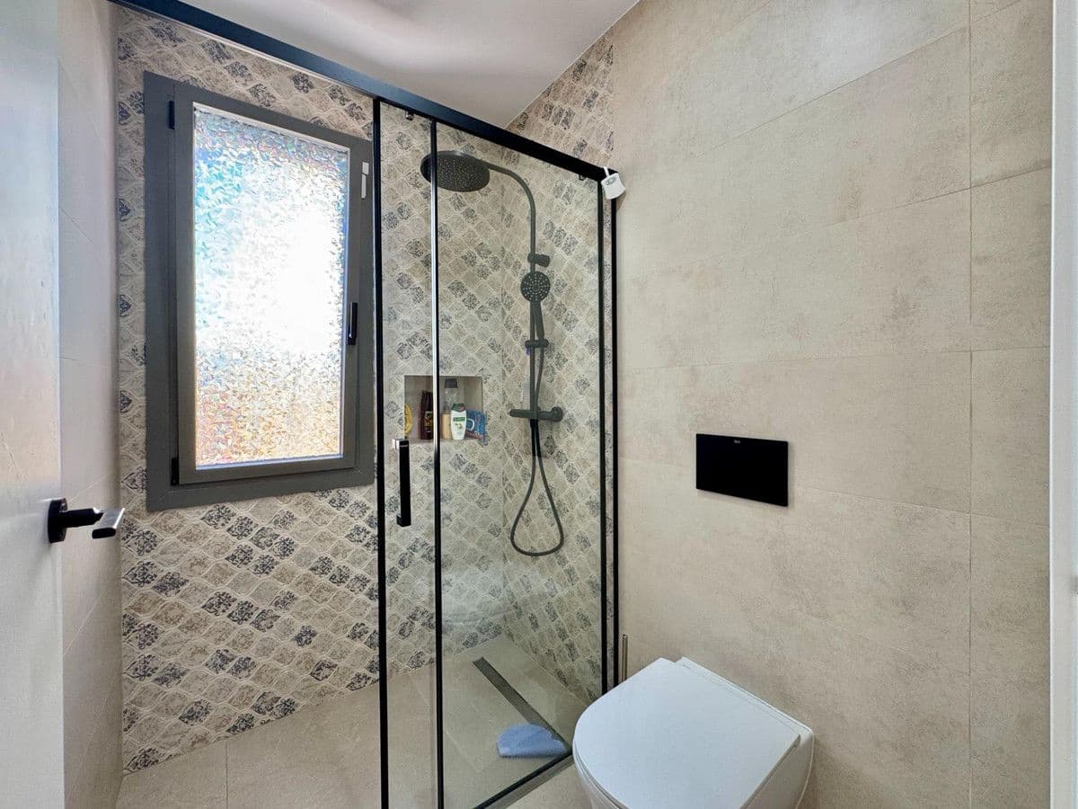 3 bedroom Villa for sale in Filipinas with pool - € 524,900 (Ref: 10022676)