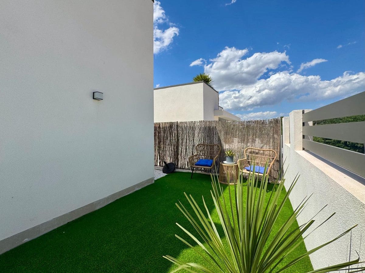 3 bedroom Villa for sale in Filipinas with pool - € 524,900 (Ref: 10022676)